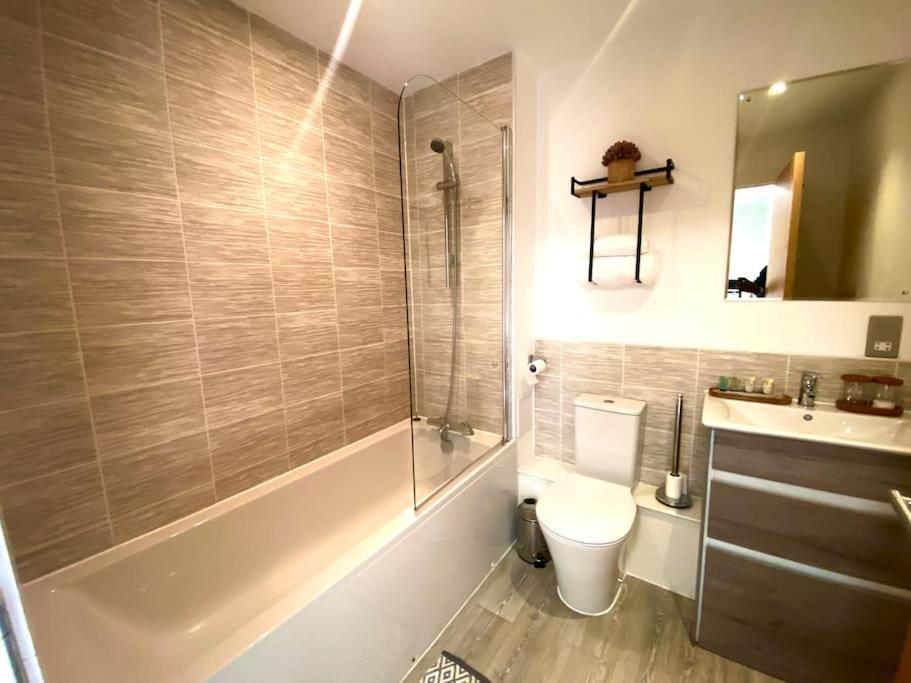 Prime Suite 2 Bedroom Apartment With Rooftop Terrace Manchester Dış mekan fotoğraf